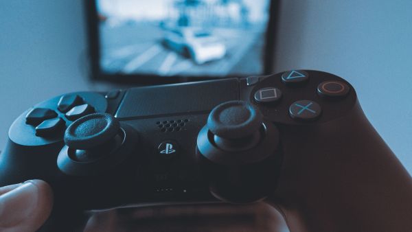 Réduire l'input lag : astuces pour un jeu fluide et réactif